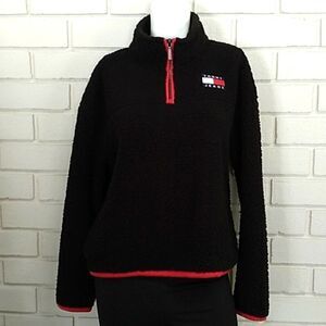 Tommy Hilfiger NWT Sherba Quarter Zip Pullover Sweater. Size Medium